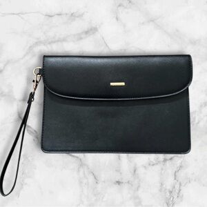 FREE 🆕Classic Black Wristlet Clutch